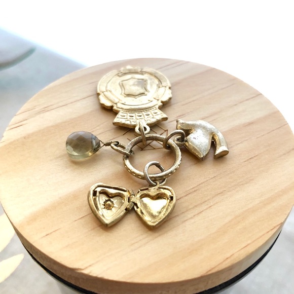 Vintage inspired Stella & Dot Olivia Mixed Charms - Picture 4 of 7